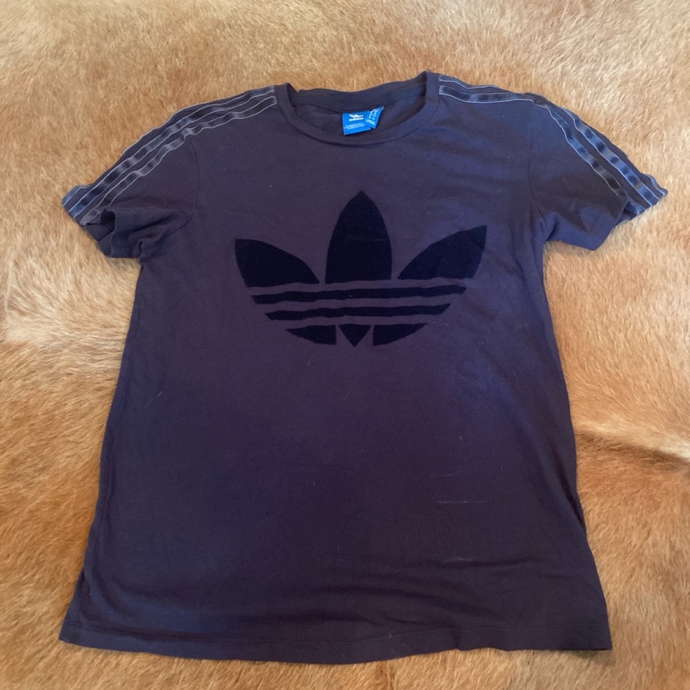 Adidas t shirt